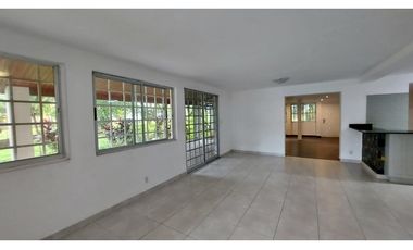 SE VENDE CASA EN COROZAL $360,000