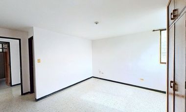 Venta Apartamento en Capri.. Cod V12523