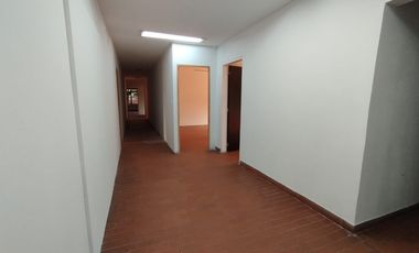 edificio en arriendo en cuarto de legua - guadalupe. Cod A11642