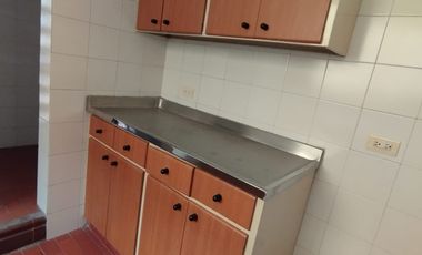 edificio en arriendo en cuarto de legua - guadalupe. Cod A11642