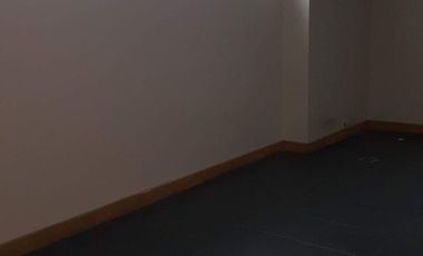Grande edificio esquinero en alquiler - excelente ubicación en Urdesa (J Luna)