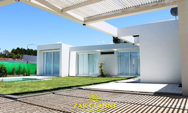 CASA MINIMALISTA 5 AMBIENTES CON JACUZZI VENTA Bº NAYADES PINAMAR