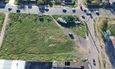 Lote comercial de 1359m2 en Burzaco