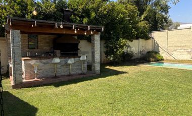 CASA EN VENTA PIEDRA ROJA CONDOMINIO 5 DORM+SALA