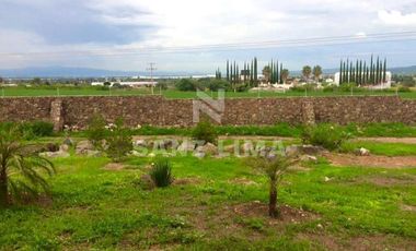 SALIDA A SALVATIERRA: MAJESTUOSO SALÓN DE FIESTAS