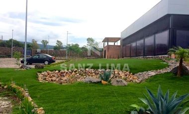 SALIDA A SALVATIERRA: MAJESTUOSO SALÓN DE FIESTAS