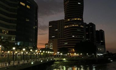 VENTA DE SUITE EN RIVERFRONT - PUERTO SANTA ANA