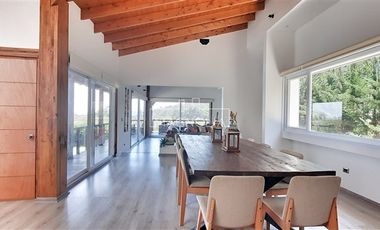 Casa en venta de 7 dorm. en Los Vilos