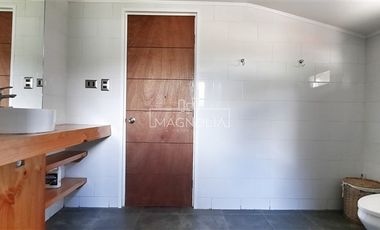 Casa en venta de 7 dorm. en Los Vilos