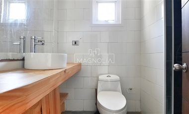 Casa en venta de 7 dorm. en Los Vilos