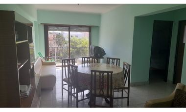 Departameno Tres Ambientes y Cochera