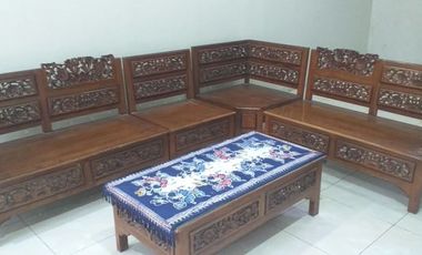 Rumah semi furnished di se[utaran XT Square Umbulharjo