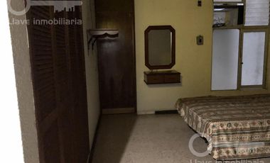 Venta de Edificio Comercial (Hotel) en avenida Bellavista, Col. Centro, Coatzacoalcos, Veracruz.