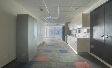Alquiler o Venta Oficina de 900mts2 en Oceanía Business Plaza