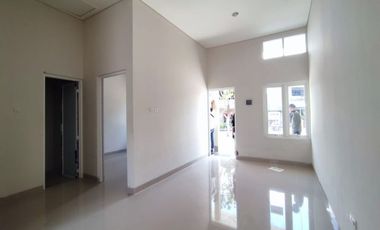 DESIGN MEWAH, HARGA MURAH, Perumahan Depan Kecamatan Kebonarum