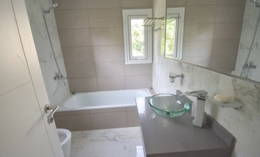 Casa en venta en Fincas de Hudson