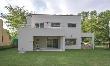 Casa en venta en Fincas de Hudson