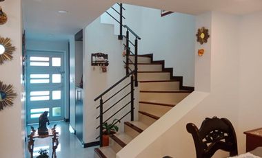 casa en venta en las quintas. Cod V269