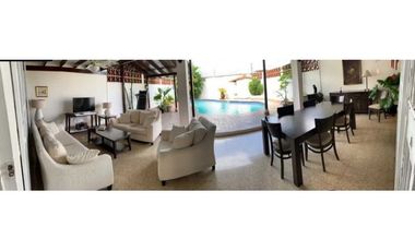 SE VENDE CASA TIPO DÚPLEX EN EL CARMEN
