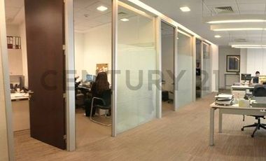 COMODA OFICINA EN ARRIENDO EN LAS CONDES