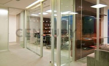 COMODA OFICINA EN ARRIENDO EN LAS CONDES