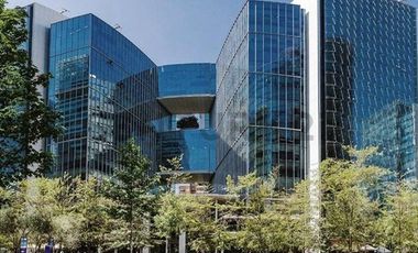 COMODA OFICINA EN ARRIENDO EN LAS CONDES