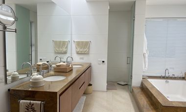 casa en arriendo en la calera. Cod A8408327