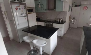 Alquiler Departamento 3 dormitorios z/Plaza España en Nueva Córdoba $380.000 finales.