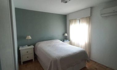 Alquiler Departamento 3 dormitorios z/Plaza España en Nueva Córdoba $380.000 finales.