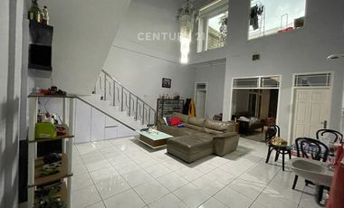 Ruko 2 Lantai Mainroad Ciateul Inggit Garnasih Cocok Utk Showroom