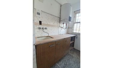Departamento de 1 amb a la calle ( Lamadrid 2600)