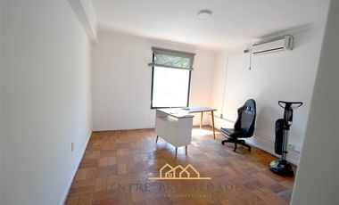 Casa en arriendo de 5 dorm. en Providencia