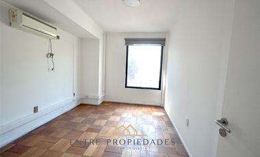 Casa en arriendo de 5 dorm. en Providencia