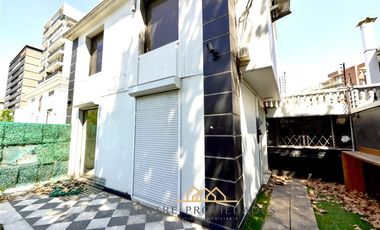 Casa en arriendo de 5 dorm. en Providencia