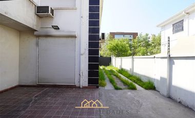 Casa en arriendo de 5 dorm. en Providencia