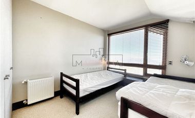 Departamento en venta de 5 dorm. en Lo Barnechea