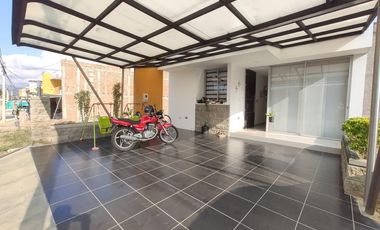 casa en venta en lomitas. Cod V24162