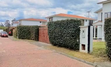 casa en venta en funza. Cod V15698
