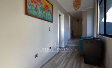Amplia y soleada casa en Pedro de Valdivia