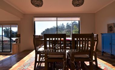 Amplia y soleada casa en Pedro de Valdivia