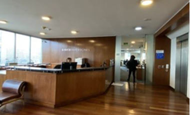 Oficina en Arriendo en Isidora Goyenechea/ Edificio Manantiales