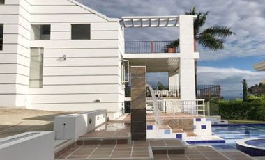 VENTA de CASAS en LA MESA
