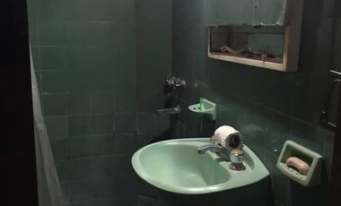 VENTA CASA DE 3 ambiente c/cochera con dto. De 2 ambiente al fondo EN JOSÉ LEON SUAREZ consultas al 4763-0904 / 4765-4181