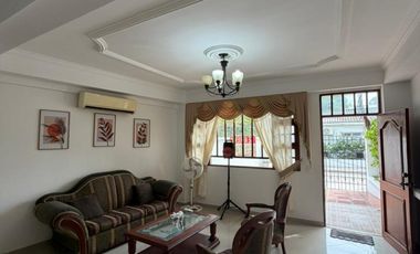 casa en arriendo en manga. Cod A28130