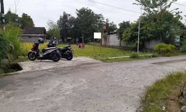 TANAH DI BANGUNHARJO SEWON BANTUL JALAN IMOGIRI BARAT DEKAT KOTA
