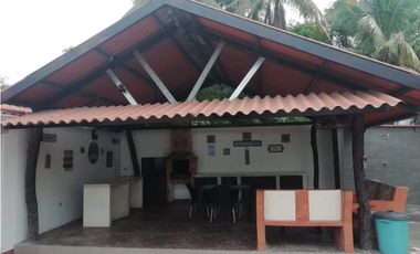 ALQUILO CASA DE PLAYA CON PISCINA POR TEMPORADAS