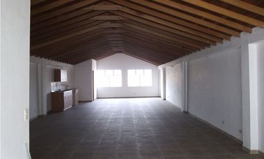 OPORTUNIDAD VENTA DE EDIFICIO DE 4 PISOS, UBICACIÓN ESTRATÉGICA