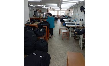 OPORTUNIDAD VENTA DE EDIFICIO DE 4 PISOS, UBICACIÓN ESTRATÉGICA