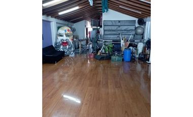 OPORTUNIDAD VENTA DE EDIFICIO DE 4 PISOS, UBICACIÓN ESTRATÉGICA