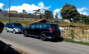 Tanah Dekat STIKES Rajawali Cihanjuang,Bandung Barat Pinggir jalan
